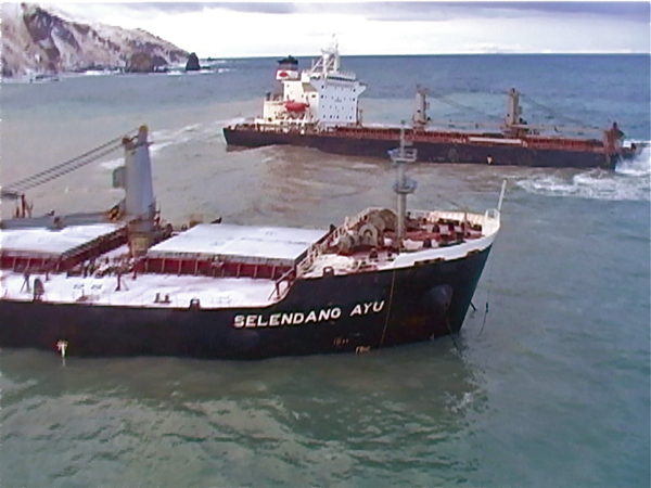 The Selendang Ayu split in two halves off Unalaska's coastline in early December 2004. (Credit: Lauren Adams/KUCB)