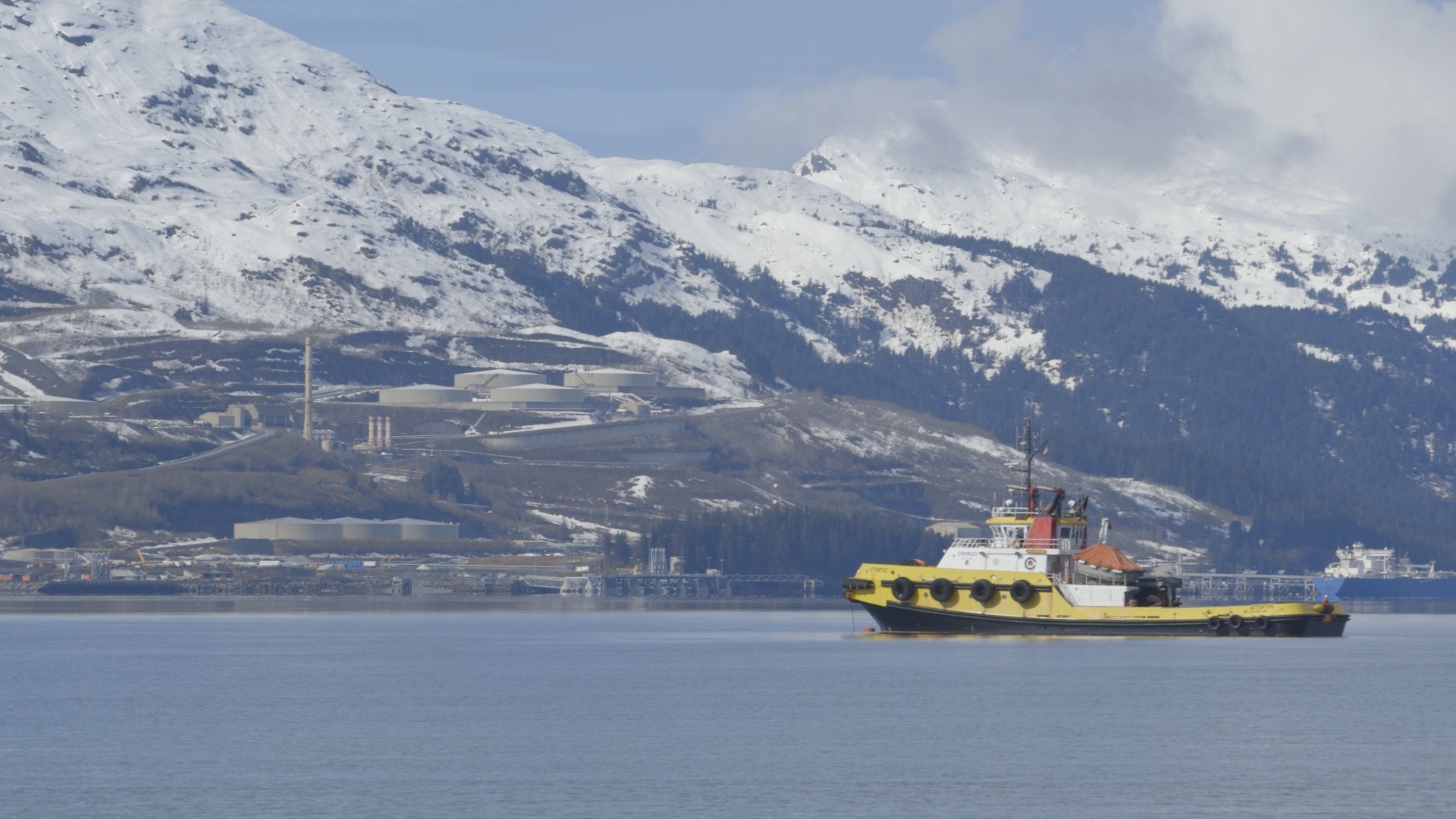 Watchdog group skeptical of tugboats used as oil transport escorts - Alaska Public Radio Network